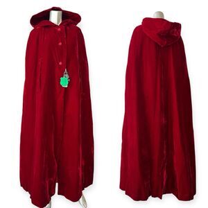 Vintage 70s Red Velvet Hooded Opera Cape Union Made Rayon Sz. Small Full Length